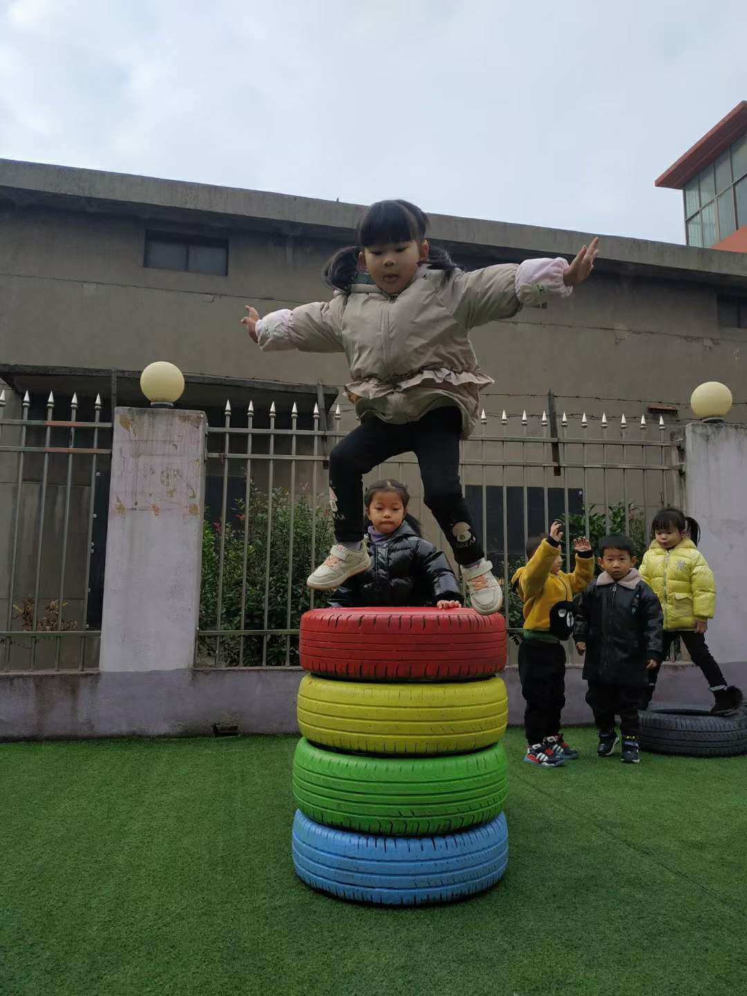 碰碰车的游戏_碰碰车游戏玩法_碰碰车小游戏