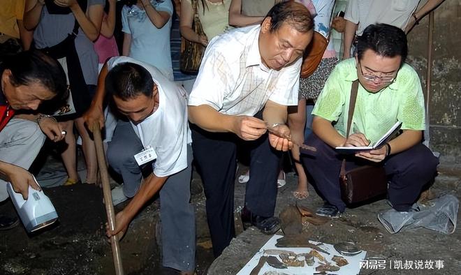 生存类游戏手机单机游戏-神秘岛屿幸存者：生存之路