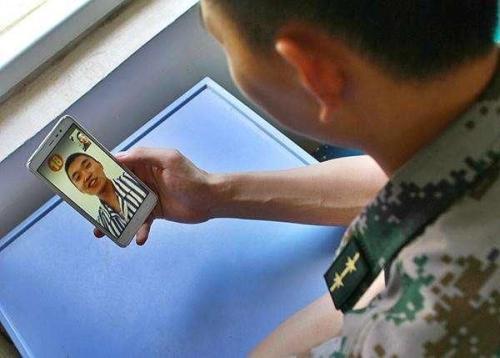 手机控制军队游戏-手机控军队游戏：科幻变现实