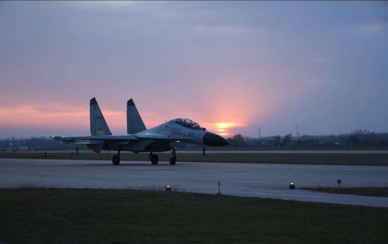 iphone空战游戏排行榜_苹果手机游戏空战游戏推荐_游戏空战苹果推荐手机版