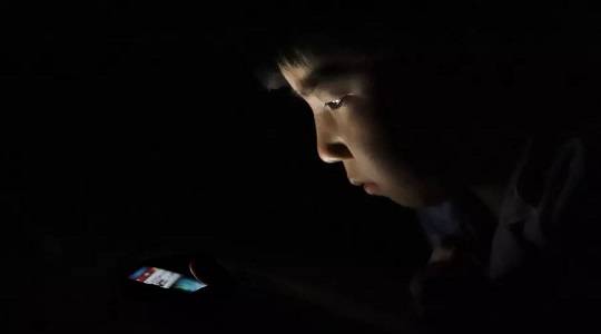 女人玩游戏好吗_女人不还手机游戏会怎么样_女生用游戏手机