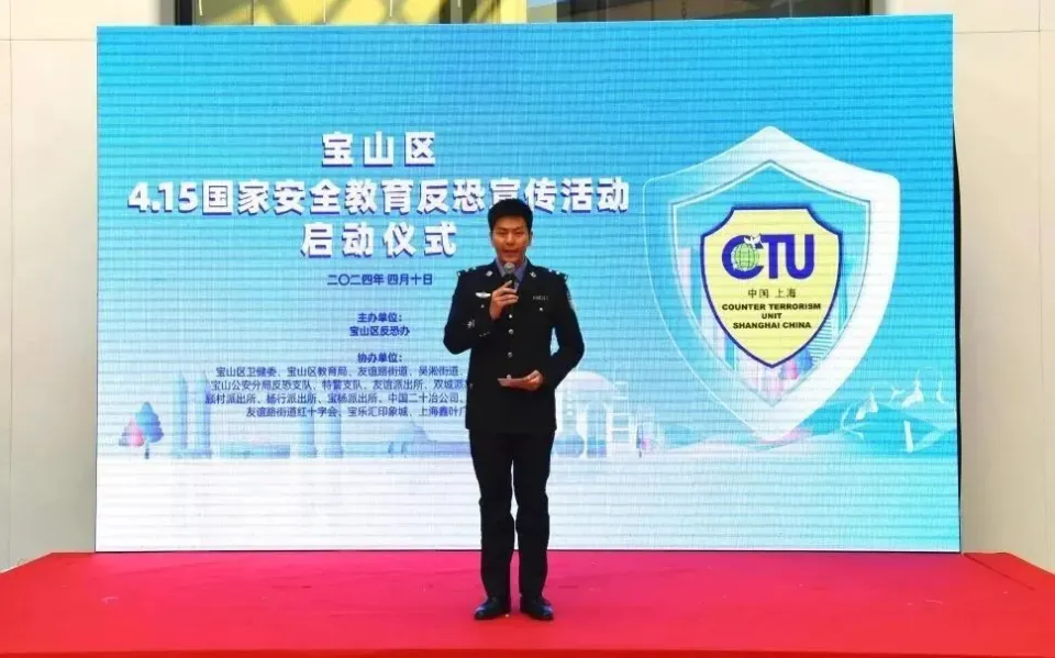 反恐特警中文版_下载反恐特警组_手机版特警反恐游戏下载