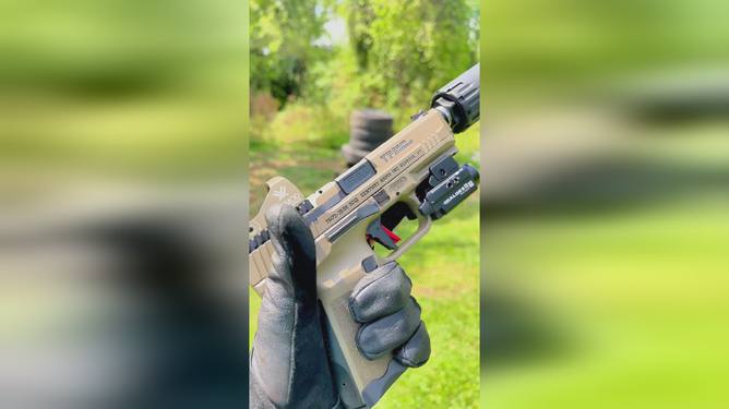 画质射击枪械手机游戏有哪些_射击游戏枪械手机画质_画质比较好的射击游戏手游